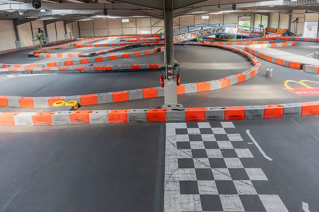 Piste Indoor - Planet Karting